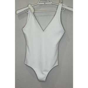 Show Me Your Mumu Bodysuit Womens Size Medium White V-Neck Tie Shoulder Straps